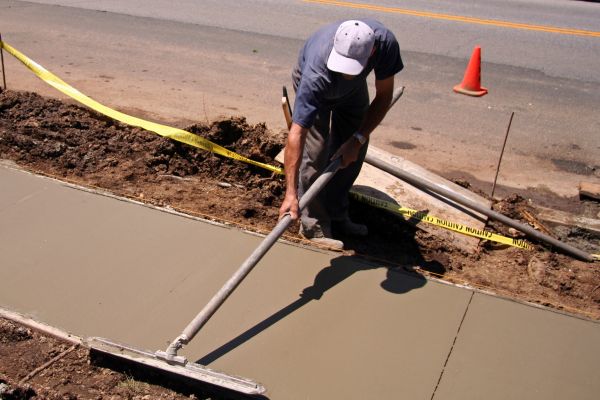 Sidewalk Cementing Service