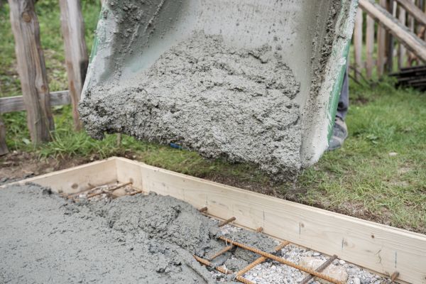 Yard Concrete Pouring Service