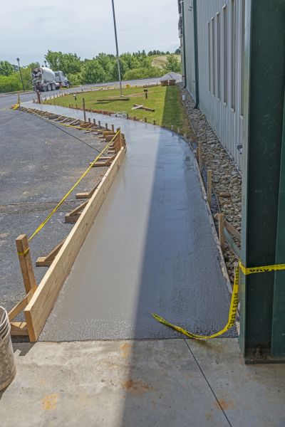 Concrete Sidewalk Paving Service